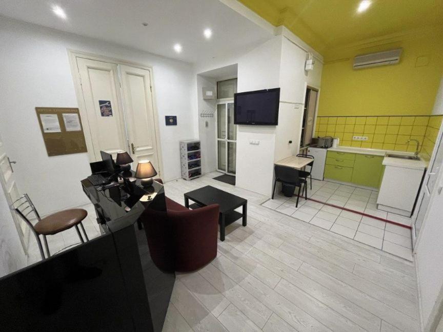 Friends Hostel Kiew Exterior foto